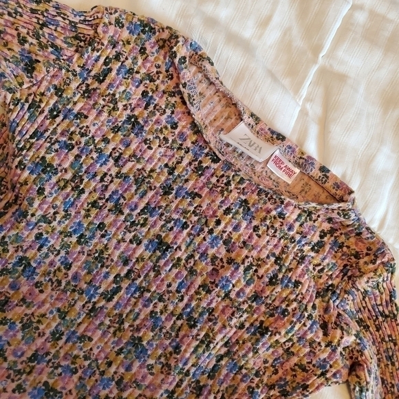 ZARA Baby Girl Floral Ribbed Lettuce Trim Long Sleeve Top 12-18 months - Picture 2 of 6